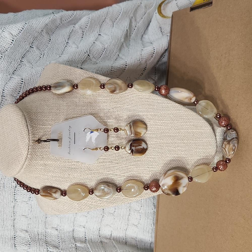 Jewelry Set Marble  & Cooper Look Nwot